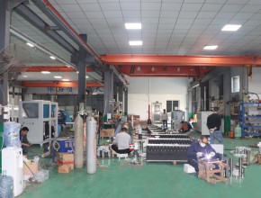 生產(chǎn)車(chē)間